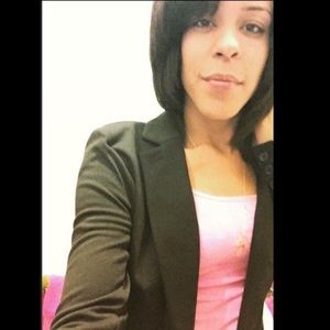 Meet your Posher, Christina